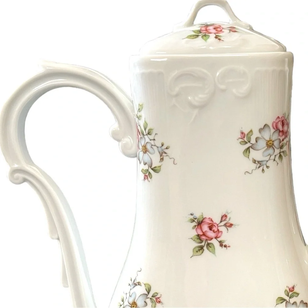 Princess House teapot, Rose Garden pattern, excellent condition, vintage